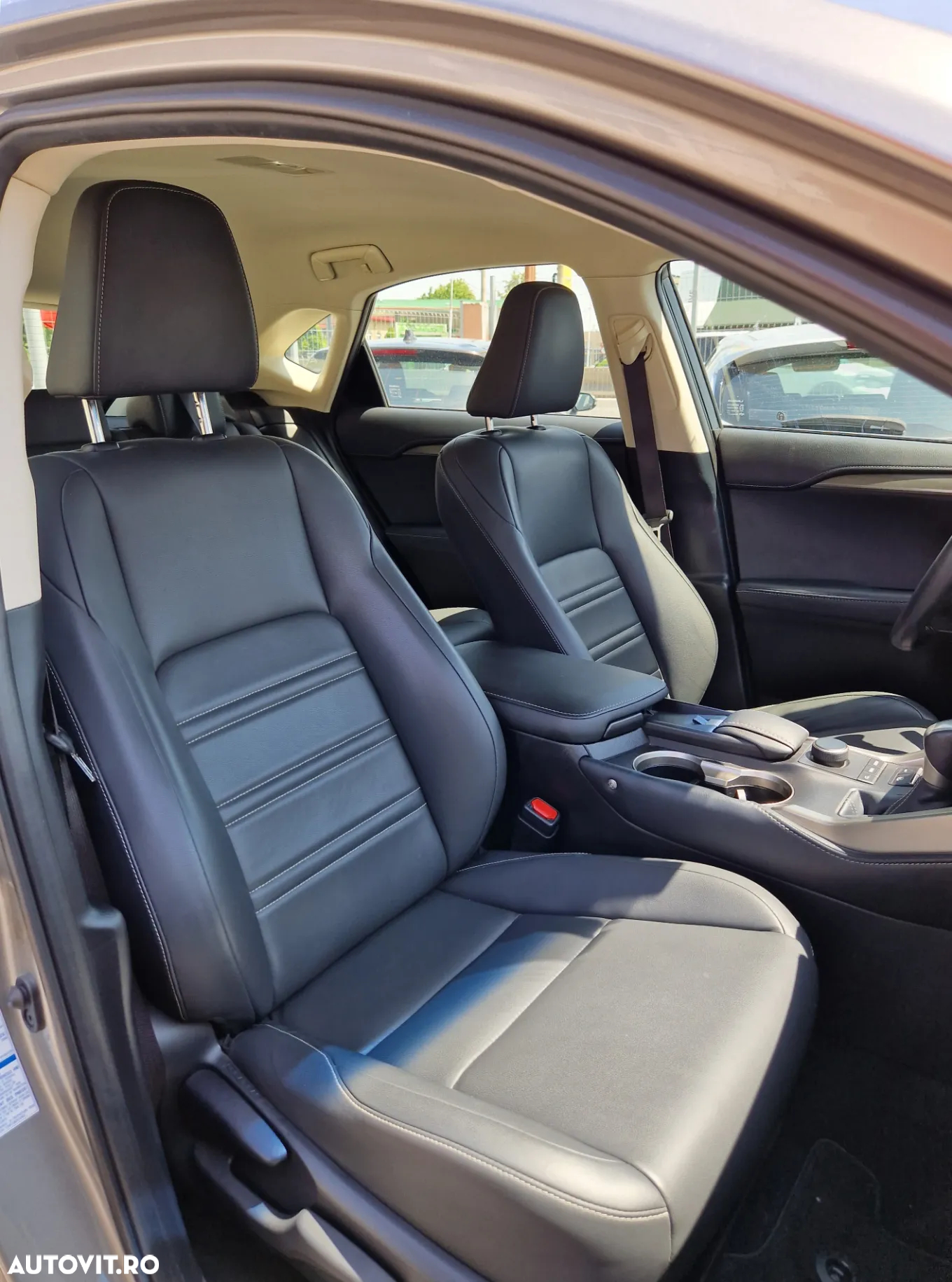 Lexus Seria NX 300h AWD Business Plus - 5