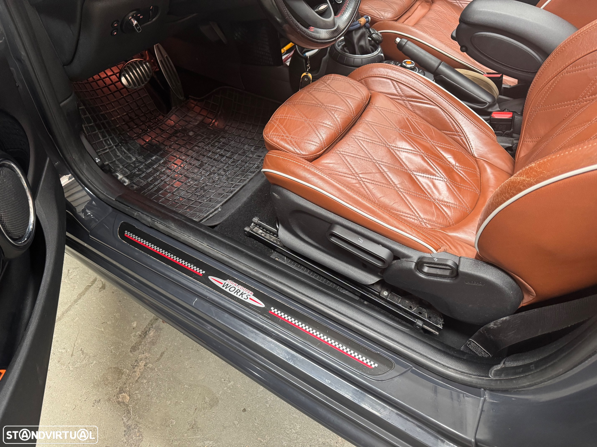 MINI Cabrio Cooper SD Auto Desportiva - 14