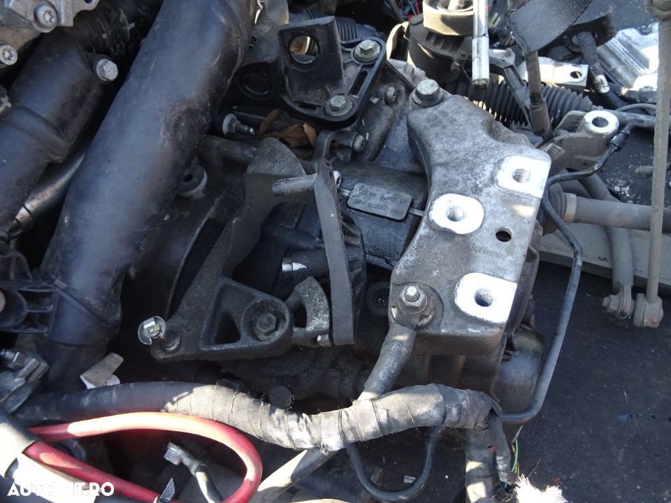 Cutie viteze Volkswagen Golf 5 2.0 TDI CBD E5 140 CP din 2009 - 2