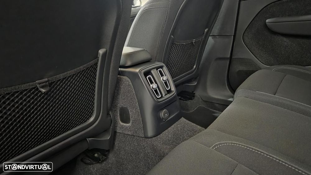 Volvo XC 40 1.5 T4 PHEV Inscription - 12