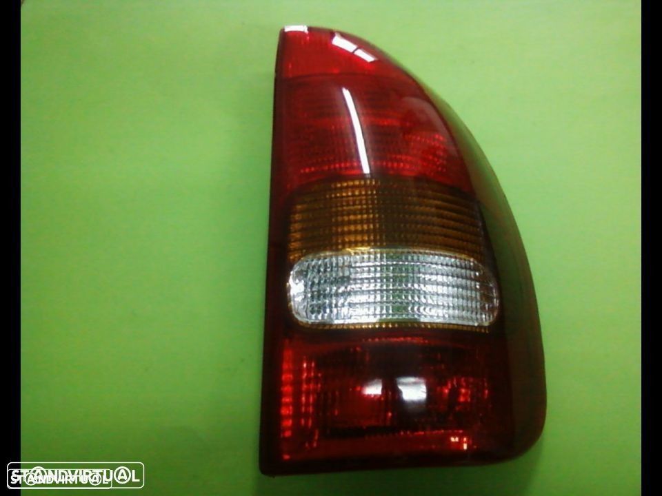 farolim stop direito Opel Corsa B 5P (NOVO) - 1