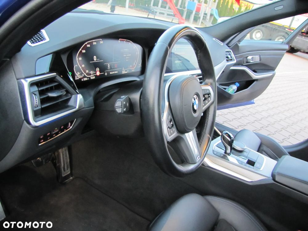 BMW Seria 3 320d M Sport Sport - 23