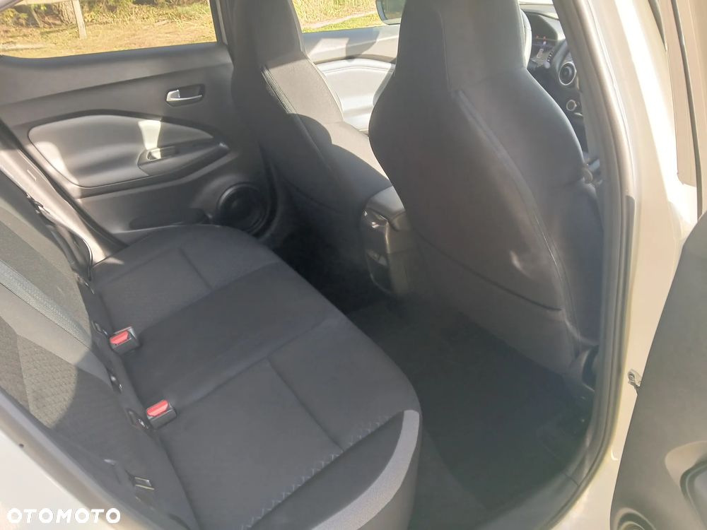 Nissan Juke 1.0 DIG-T N-Connecta - 38