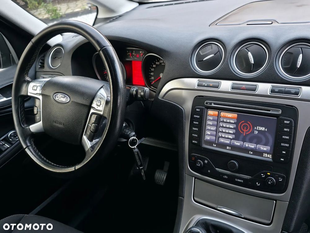 Ford Galaxy 2.0 Champions Edition - 10