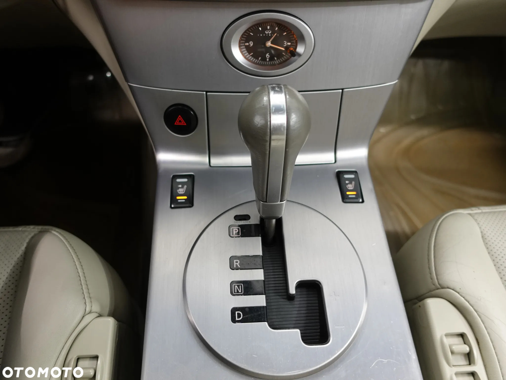 Infiniti FX FX35 - 33