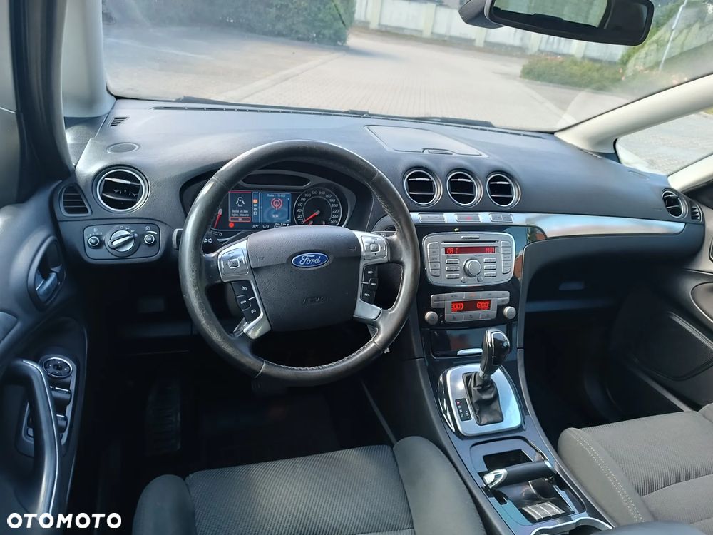 Ford S-Max 2.0 EcoBoost Titanium - 13
