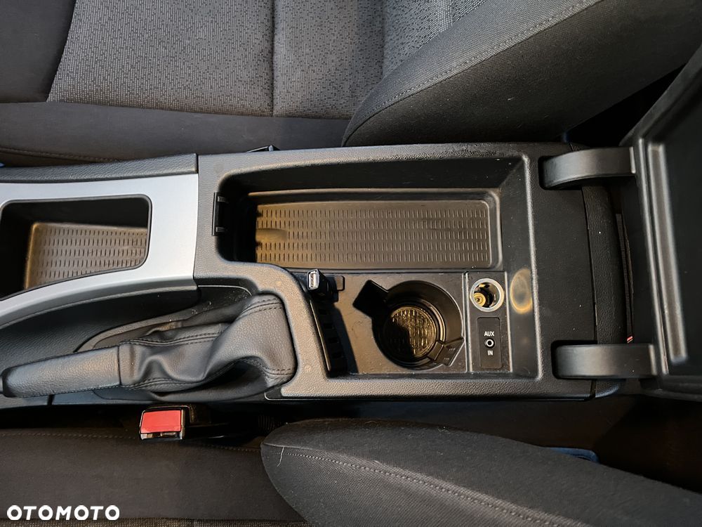 BMW Seria 3 - 24