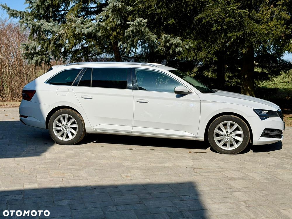 Skoda Superb 2.0 TDI SCR 4x4 Style DSG - 6