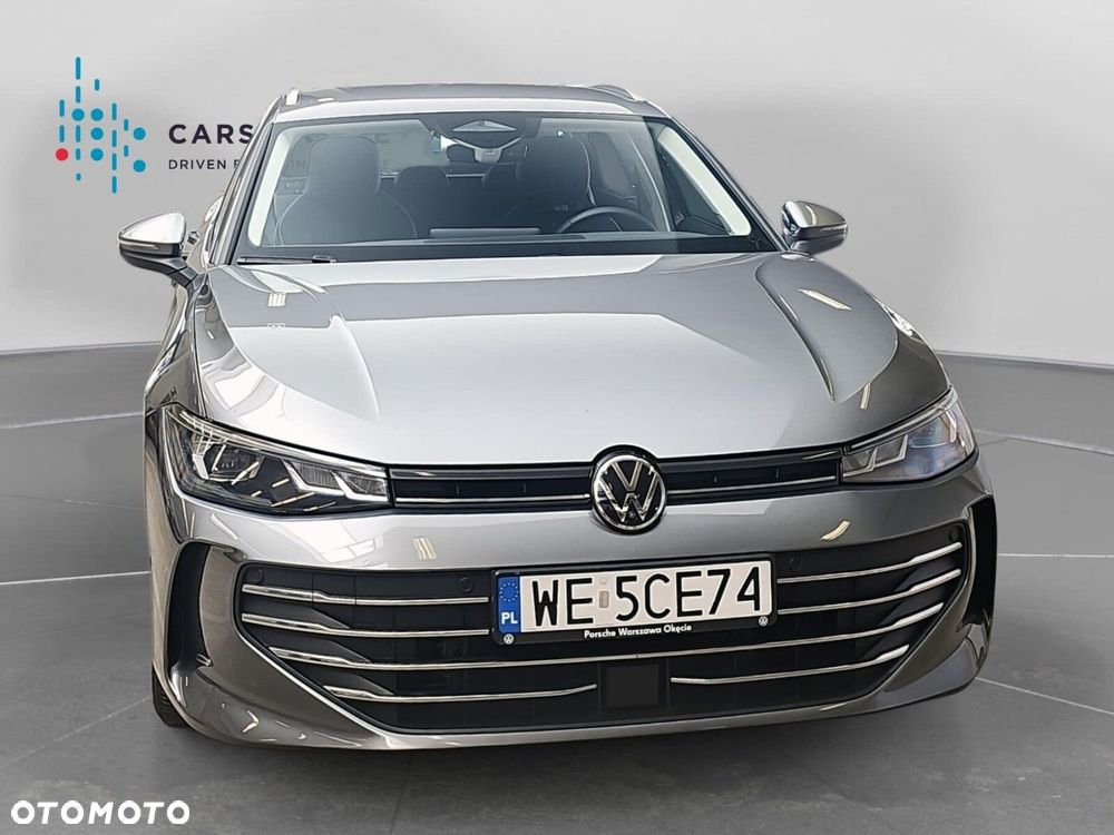 Volkswagen Passat - 4