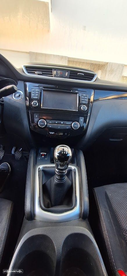 Nissan Qashqai 1.5 dCi N-Connecta - 9