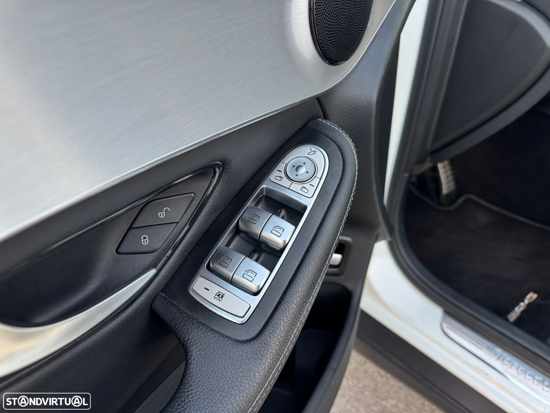 Mercedes-Benz GLC 220 d 4Matic 9G-TRONIC AMG Line - 22