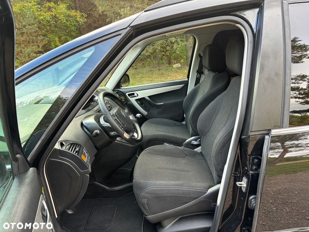 Citroën C4 Grand Picasso - 17