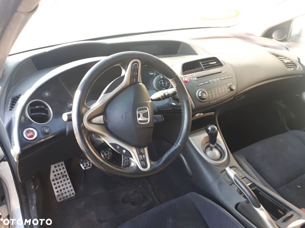 HONDA CIVIC VIII UFO 06-08 2.2 I-CTDI PODŁOKIETNIK TUNEL ŚRODKOWY - 2