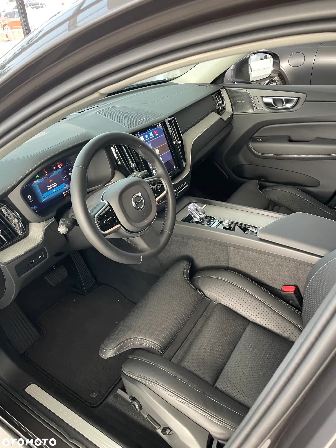 Volvo XC 60 T8 Plug-In Hybrid AWD Ultra Bright - 7