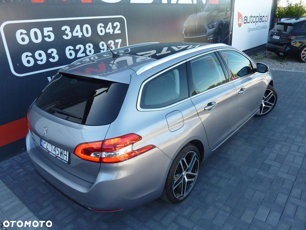 Peugeot 308 - 8