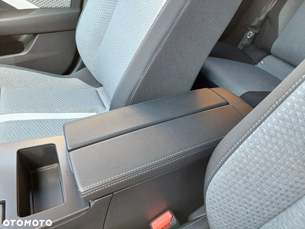 Opel Astra 1.2 T Business Edition S&S - 31