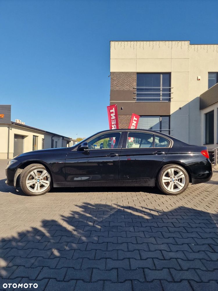 BMW Seria 3 320d Sport-Aut Sport Line - 4