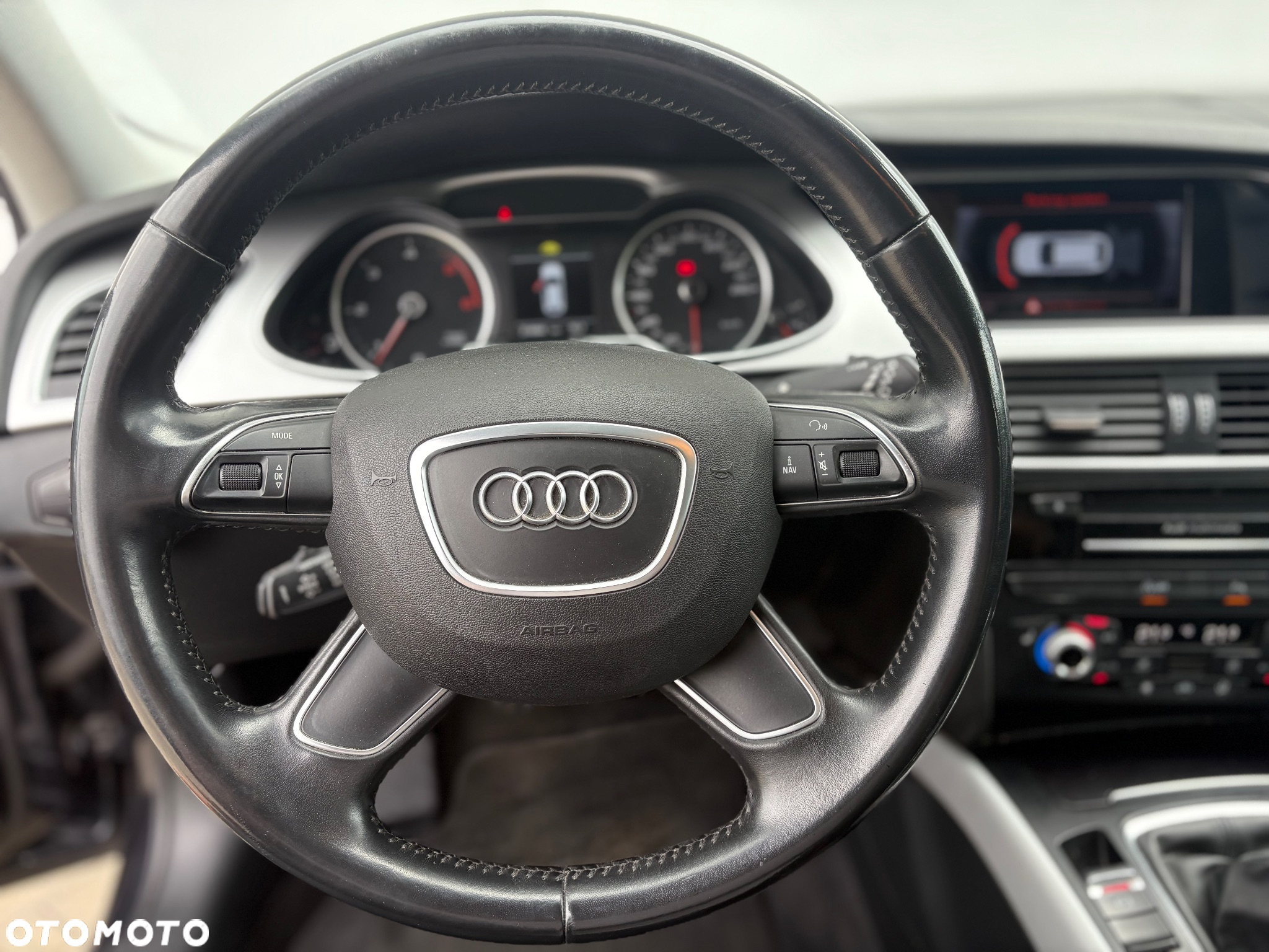 Audi A4 Avant 2.0 TDI DPF clean diesel S line Sportpaket - 14