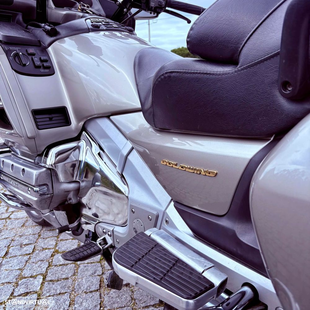 Honda Goldwing - 8