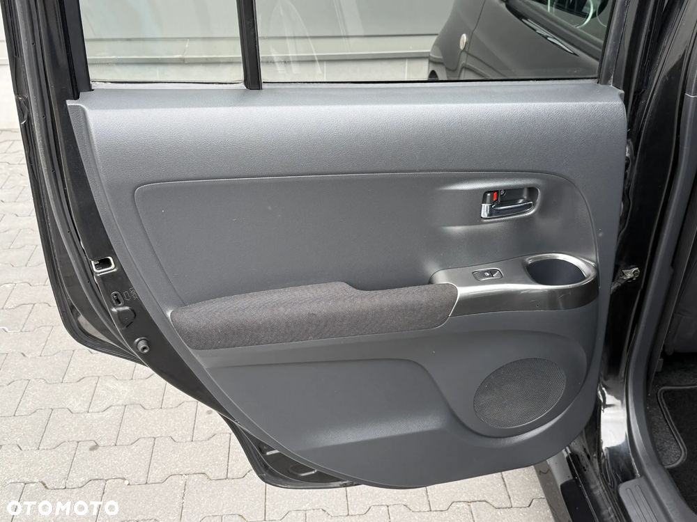 Daihatsu Materia - 20