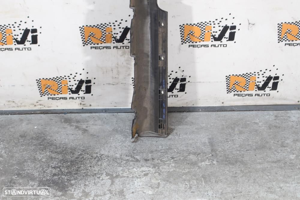 Embaladeira / Saia Direita Audi A3 (8P1)  8P3853860 / Passageiro S3 A3 - 7
