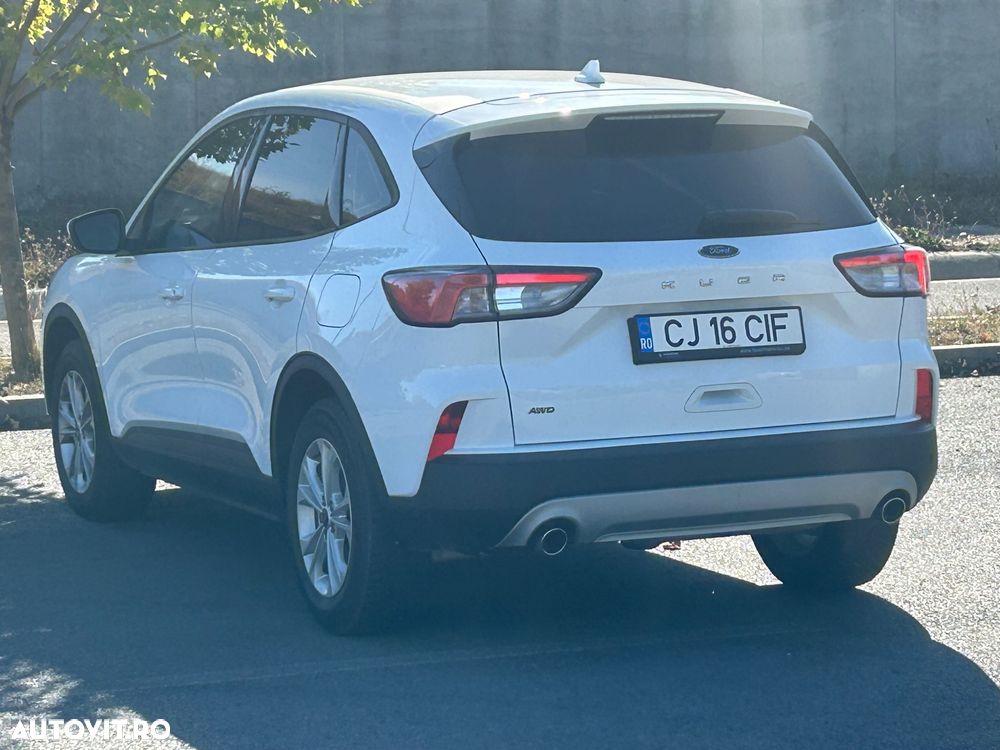 Ford Kuga - 4