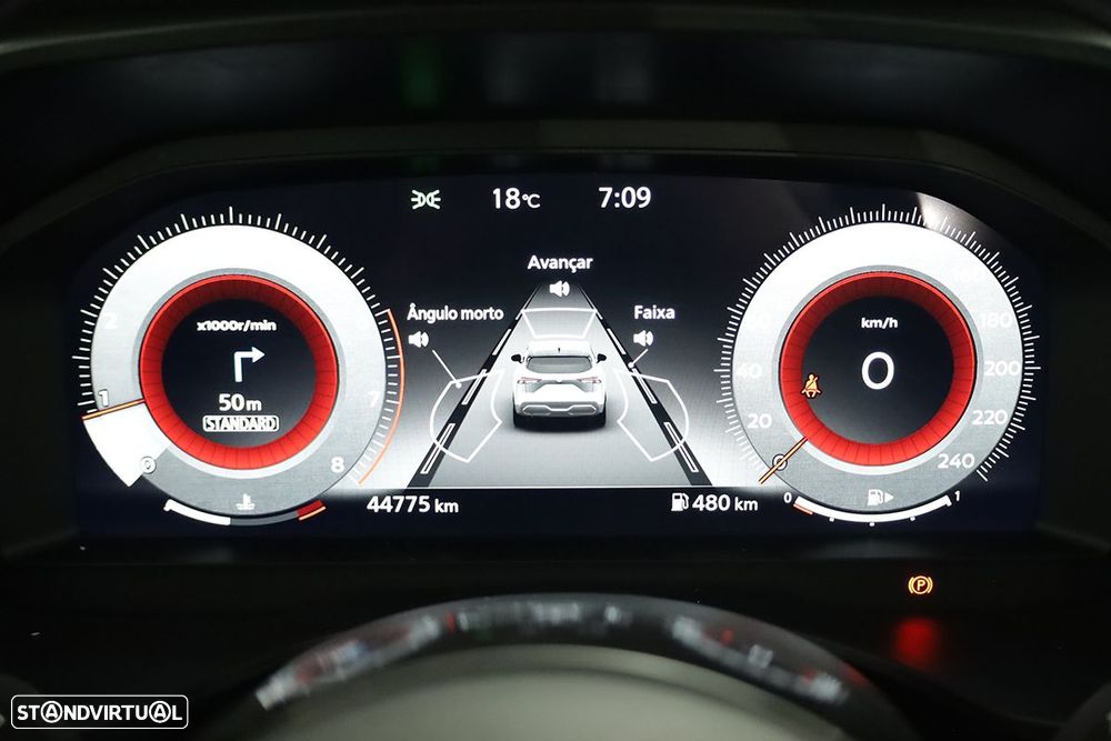 Nissan Qashqai 1.3 DIG-T N-Connecta LED - 16