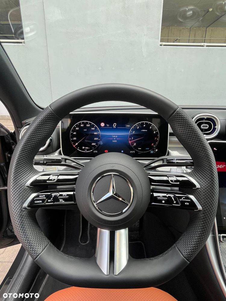 Mercedes-Benz Klasa C 180 mHEV AMG - 14