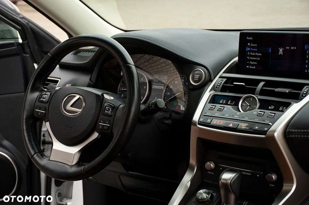 Lexus NX 300 AWD Executive Line - 28
