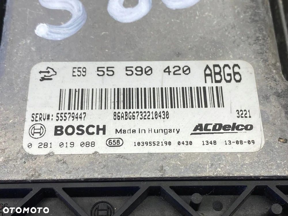 MODUŁ STEROWNIK KOMPUTER SILNIKA OPEL INSIGNIA A 2.0 55590420 0281019088 - 9