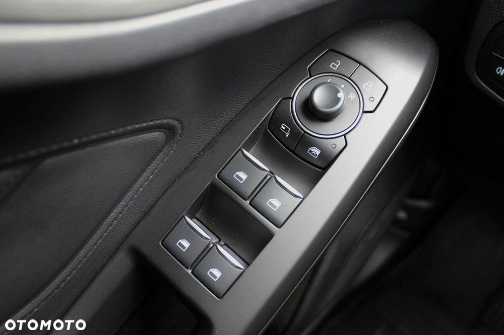 Ford Focus 1.0 EcoBoost Titanium - 22