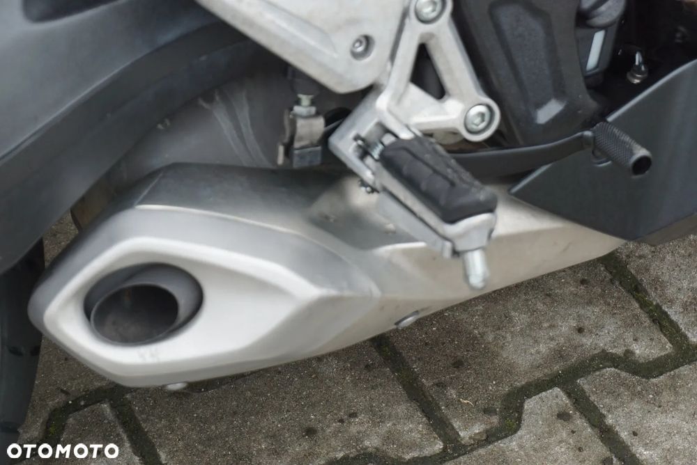 Honda CBR - 7