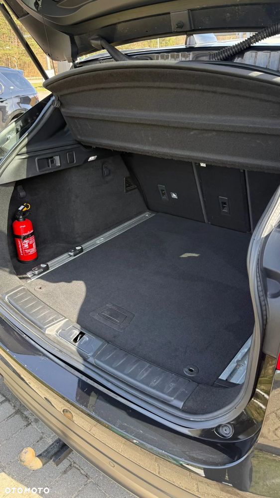 Jaguar F-Pace 2.0 i4D AWD R-Sport - 26