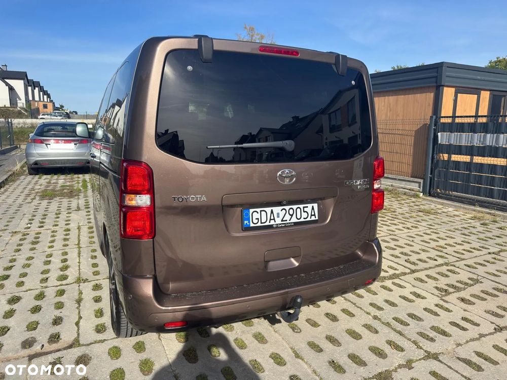 Toyota Proace Verso 2.0 D4-D Medium Family - 4