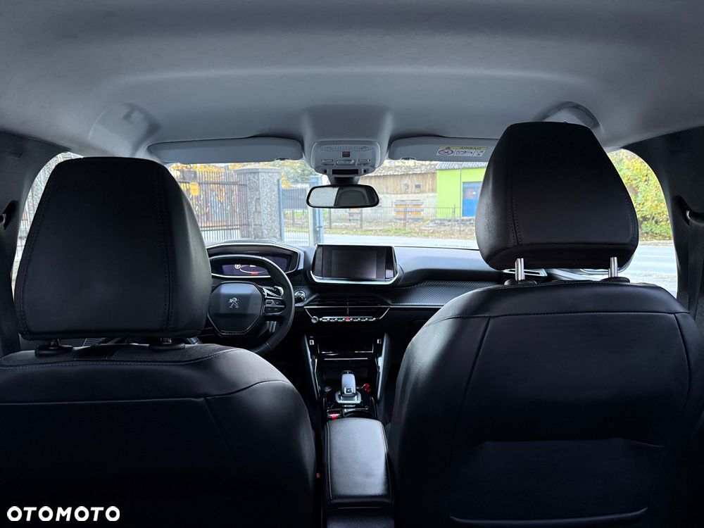 Peugeot 208 PureTech 100 EAT8 Allure - 20