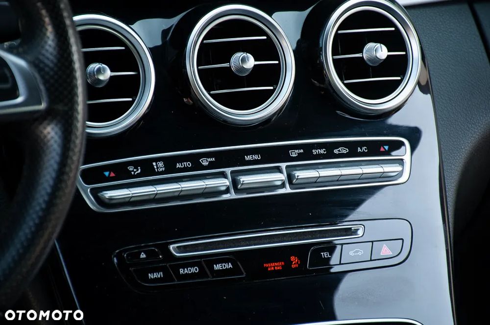 Mercedes-Benz Klasa C 180 (BlueTEC) d 7G-TRONIC AMG Line - 35