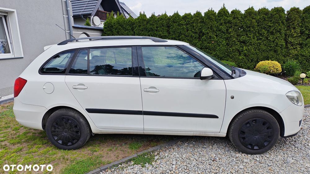 Skoda Fabia - 4