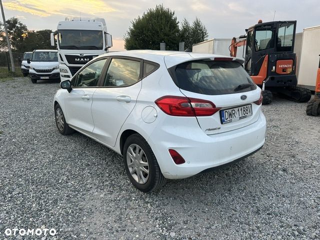 Ford Fiesta 1.5 TDCi ACTIVE - 6