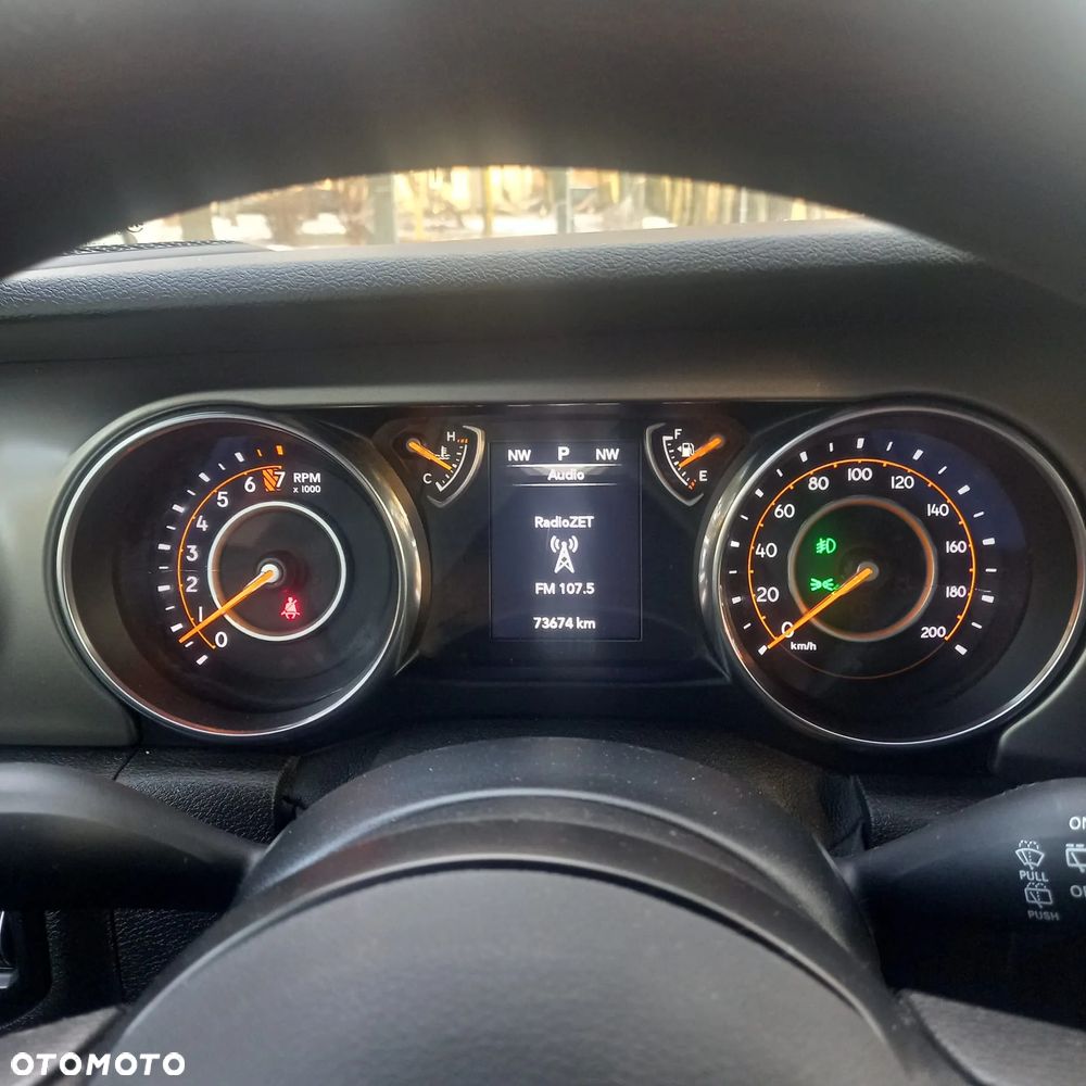 Jeep Wrangler - 9