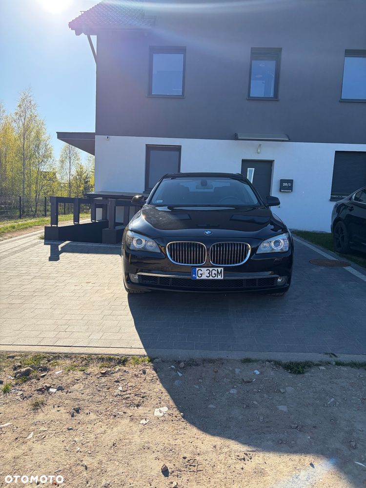 BMW Seria 7 740i - 2