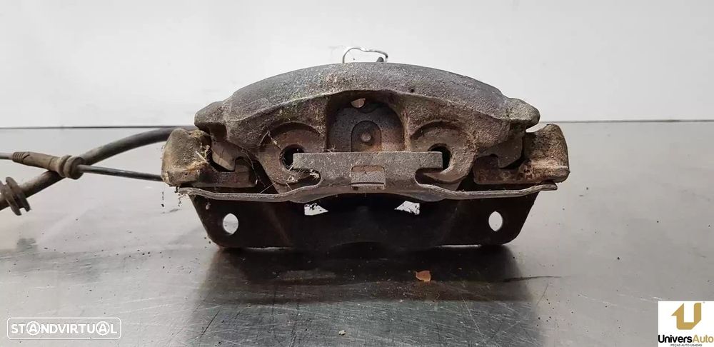 PINÇA TRAVÃO FRONTAL DIREITA MERCEDES-BENZ VITO FURGÃO 1996 -A9014204101 - 2