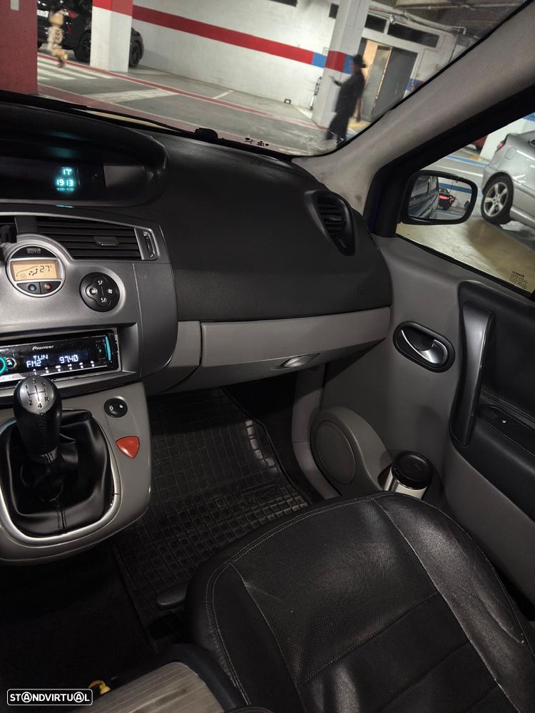 Renault Scénic 1.5 dCi Confort - 14