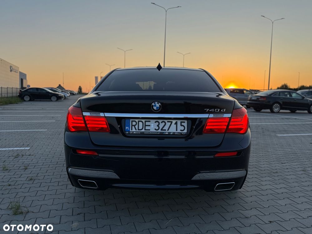 BMW Seria 7 740d - 5