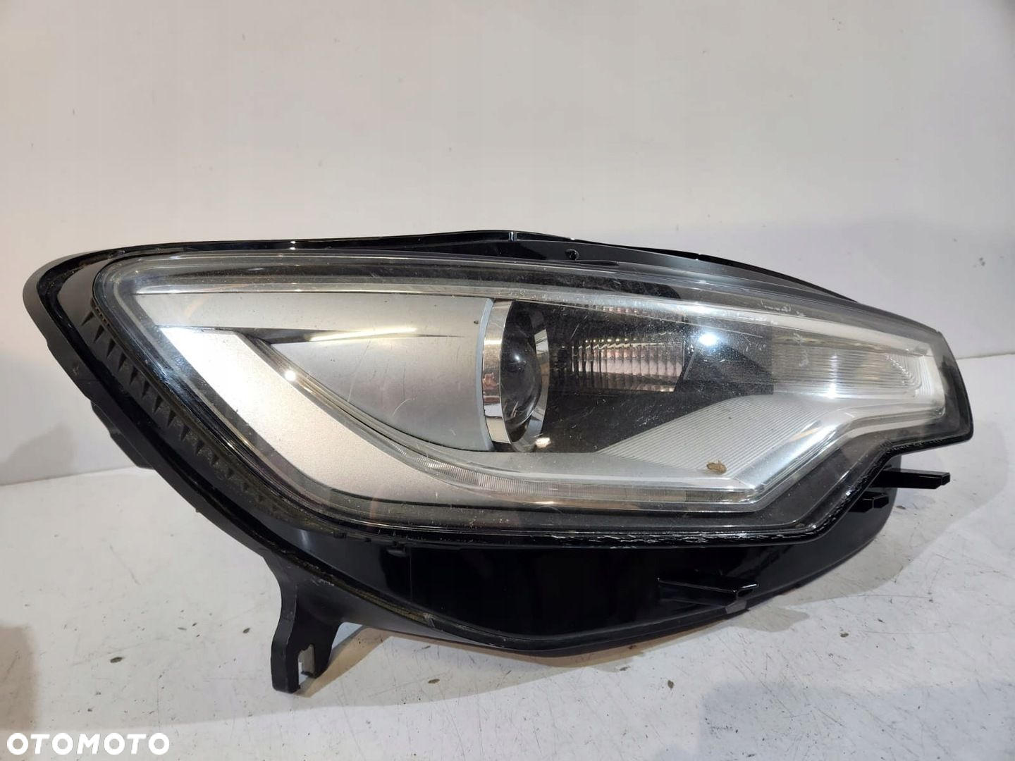 AUDI A6 C7 Lampa przednia Xenon Prawa - 17184 - 3