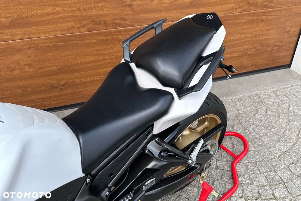 Yamaha FZ8 - 27