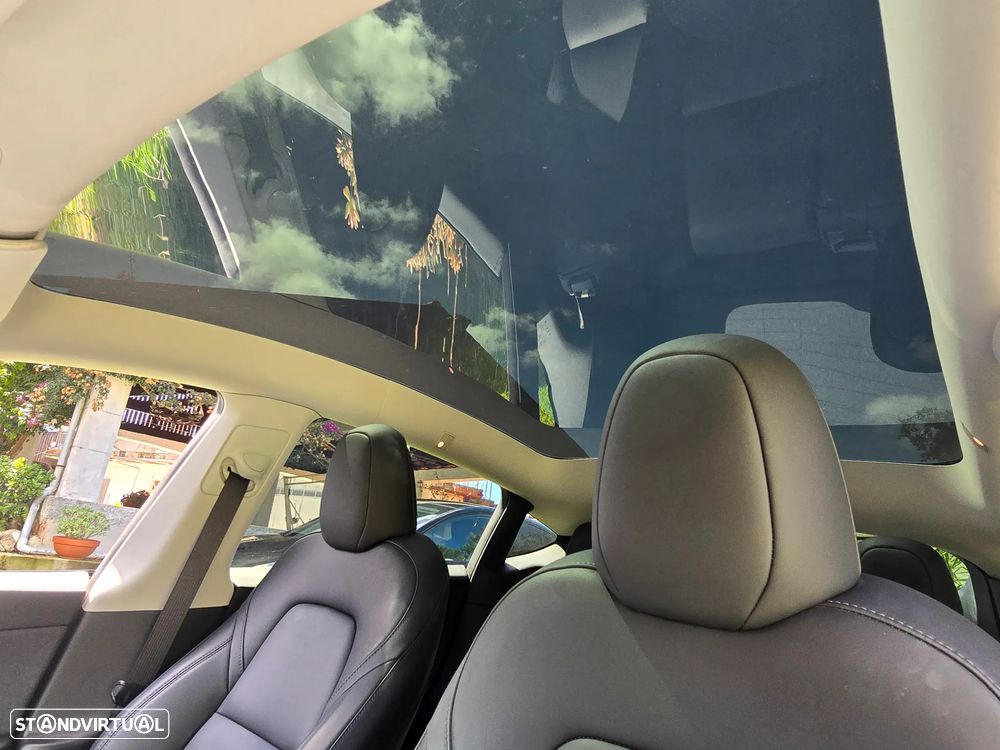 Tesla Model Y Standard - 9