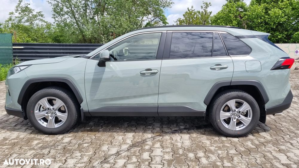 Toyota RAV4 - 3