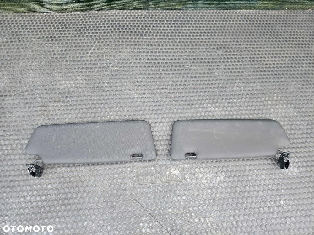 Daszek Słonecznik 8K0857551 8K0857552 Czarne S-Line Oslona Przeciwsloneczna Haczyk Lewa Prawa AUDI A4 B8 - 2
