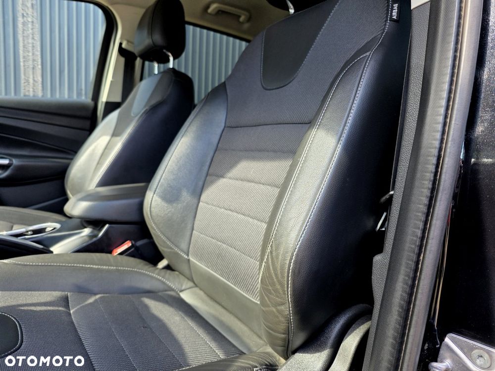 Ford Kuga 2.0 TDCi FWD Titanium - 16