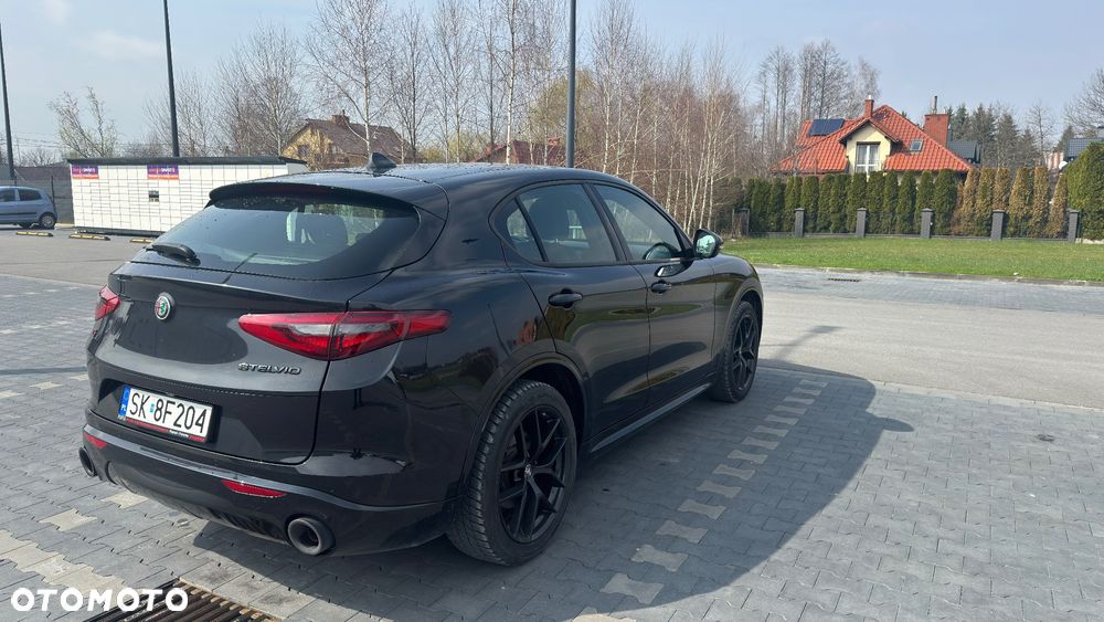 Alfa Romeo Stelvio 2.0 Turbo Veloce Q4 - 7